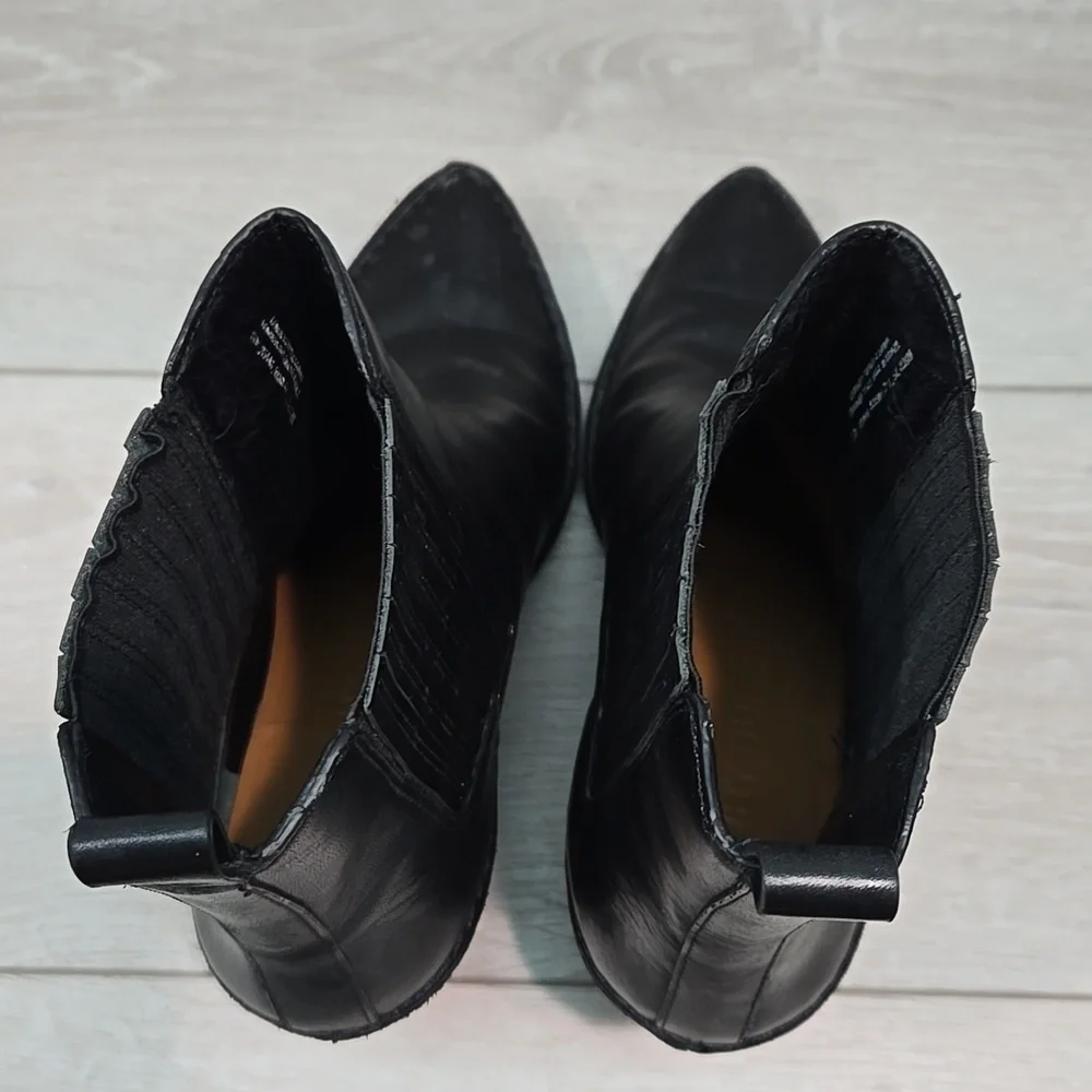Tory Burch good these